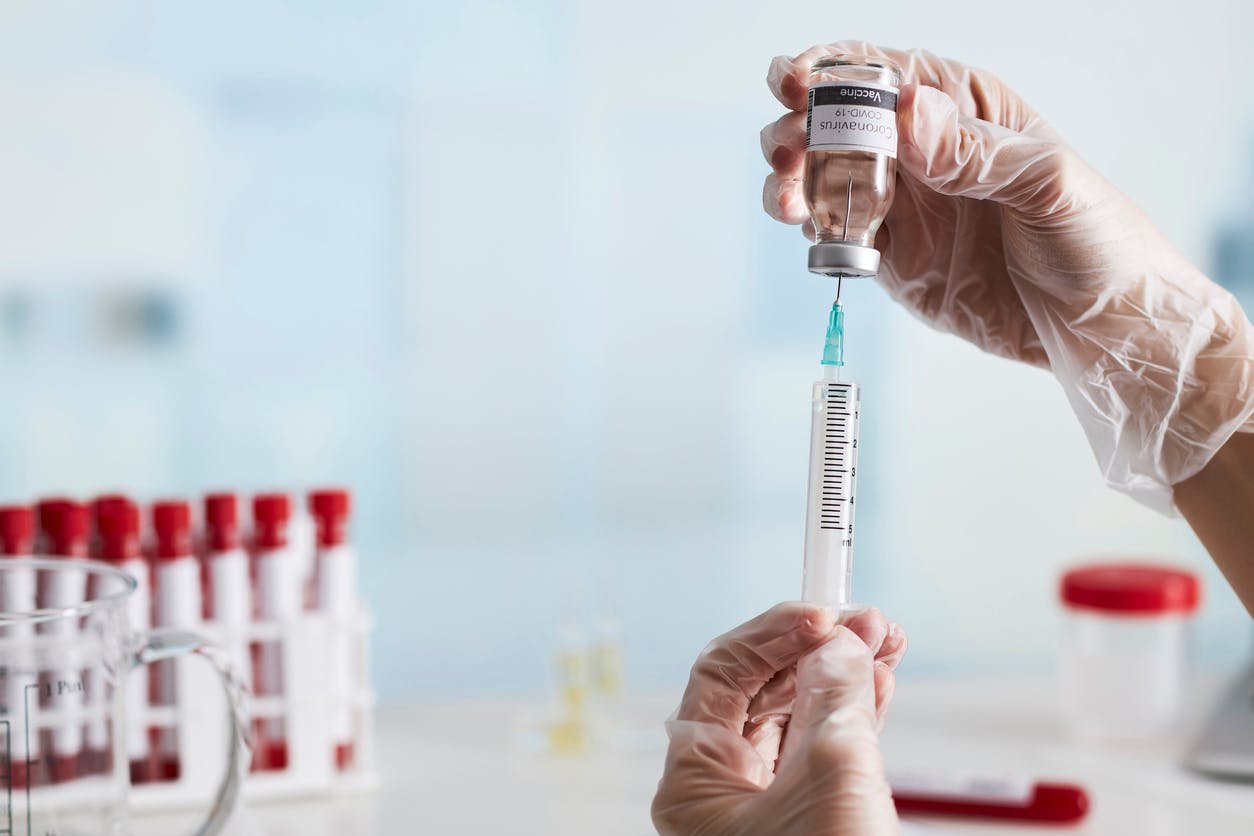 Vaccin Covid-19 : campagne de vaccination printemps 2025, qui est concerné ?