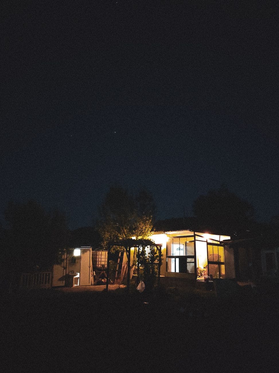 Première nuit dans une nouvelle maison : comment la gérer sereinement ?