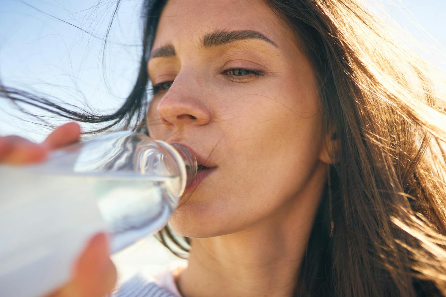Canicule : le lien entre déshydratation et température corporelle